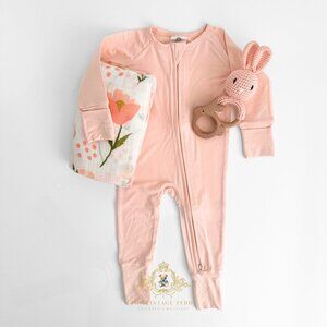 NWT Cute Baby Gift Set Pajamas Blanket Bunny Rattle Toy Pretty as a Peach Flower